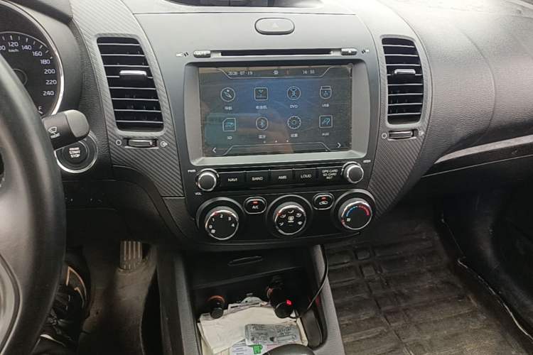 Used Kia K3 2017 1.6L Automatic 15th Anniversary Special Edition GLS Audio And AC Panel
