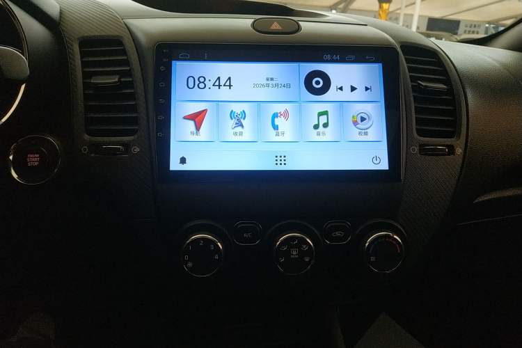 Used Kia K3 2017 1.6L Automatic 15th Anniversary Special Edition GLS Audio And AC Panel