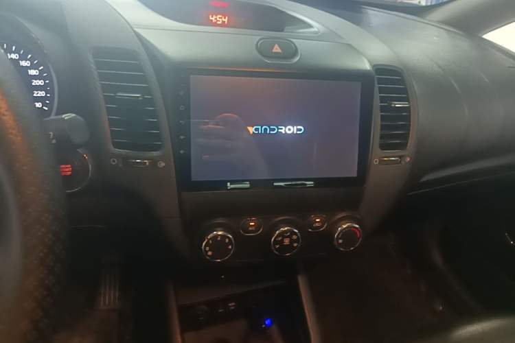 Used Kia K3 2017 1.6L Automatic 15th Anniversary Special Edition GLS Audio And AC Panel
