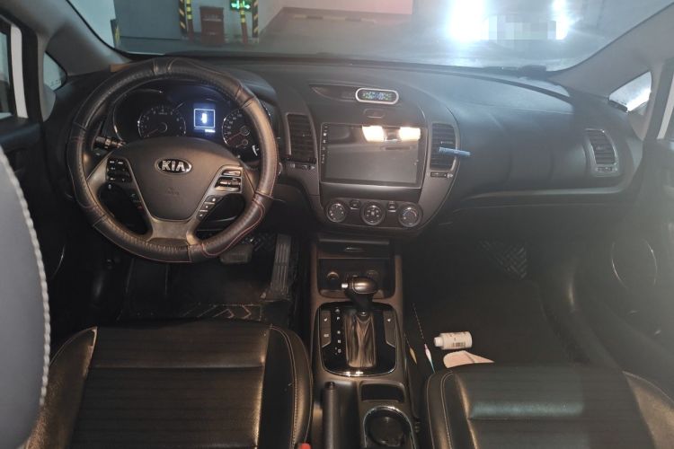 Used Kia K3 2017 1.6L Automatic 15th Anniversary Special Edition GLS Center Console