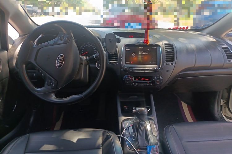Used Kia K3 2017 1.6L Automatic 15th Anniversary Special Edition GLS Center Console