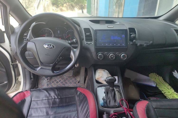 Used Kia K3 2017 1.6L Automatic 15th Anniversary Special Edition GLS Center Console