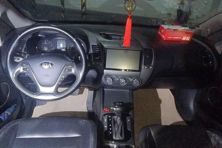 Used Kia K3 2017 1.6L Automatic 15th Anniversary Special Edition GLS Center Console