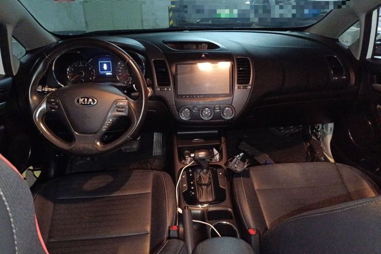 Used Kia K3 2017 1.6L Automatic 15th Anniversary Special Edition GLS Center Console