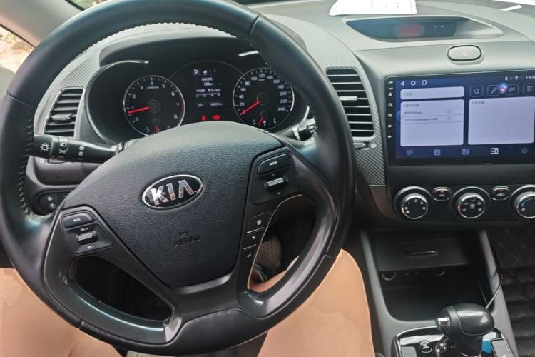 Used Kia K3 2017 1.6L Automatic 15th Anniversary Special Edition GLS Center Console