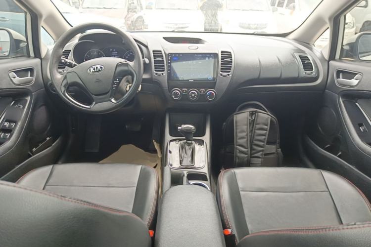 Used Kia K3 2017 1.6L Automatic 15th Anniversary Special Edition GLS Center Console