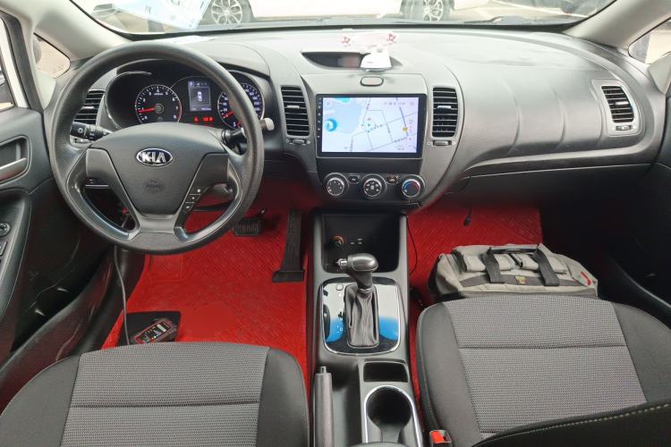 Used Kia K3 2017 1.6L Automatic 15th Anniversary Special Edition GLS Center Console