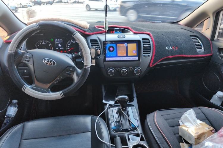 Used Kia K3 2017 1.6L Automatic 15th Anniversary Special Edition GLS Center Console