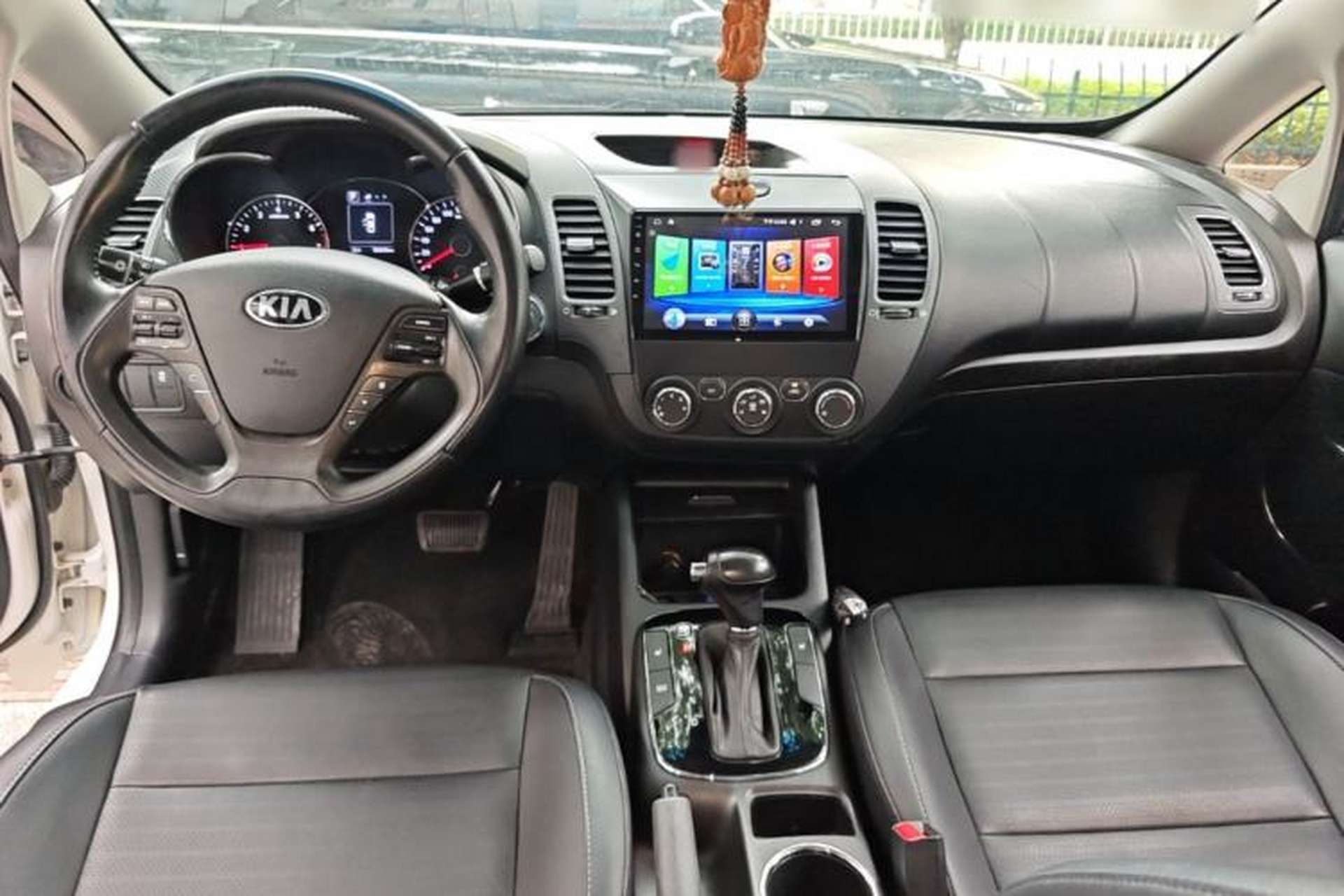 Used Kia K3 2017 1.6L Automatic 15th Anniversary Special Edition GLS Center Console