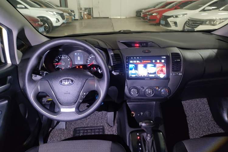 Used Kia K3 2017 1.6L Automatic 15th Anniversary Special Edition GLS Center Console
