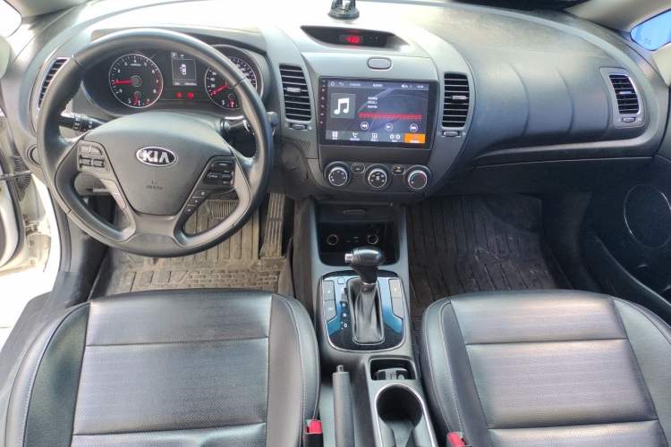 Used Kia K3 2017 1.6L Automatic 15th Anniversary Special Edition GLS Center Console