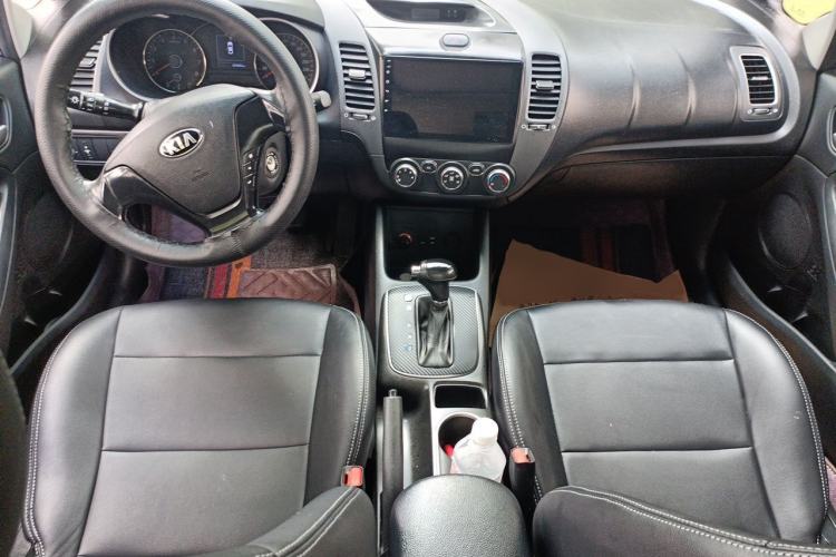 Used Kia K3 2017 1.6L Automatic 15th Anniversary Special Edition GLS Center Console