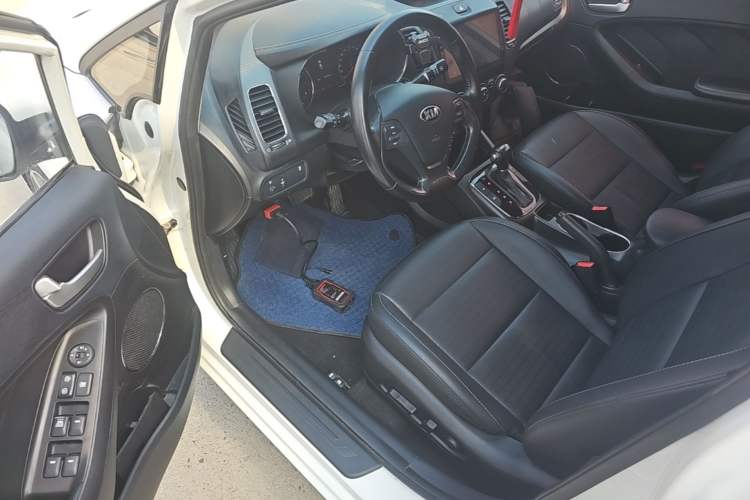 Used Kia K3 2017 1.6L Automatic 15th Anniversary Special Edition GLS Driver Seat