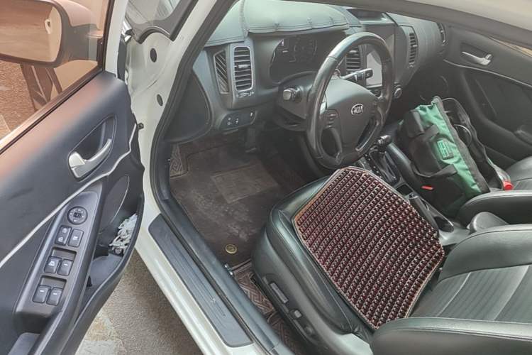 Used Kia K3 2017 1.6L Automatic 15th Anniversary Special Edition GLS Driver Seat