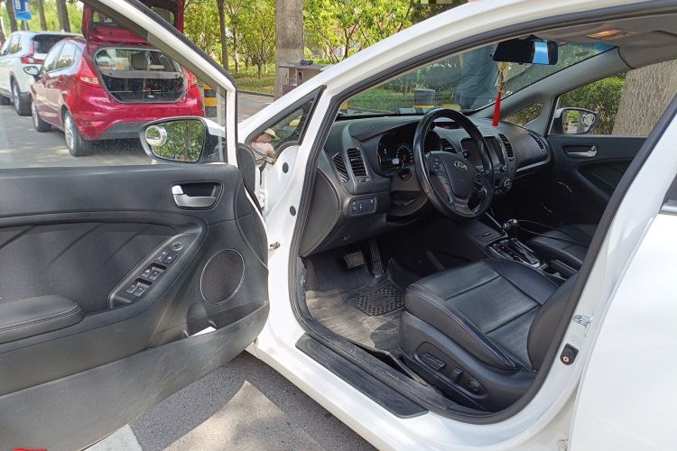 Used Kia K3 2017 1.6L Automatic 15th Anniversary Special Edition GLS Driver Seat