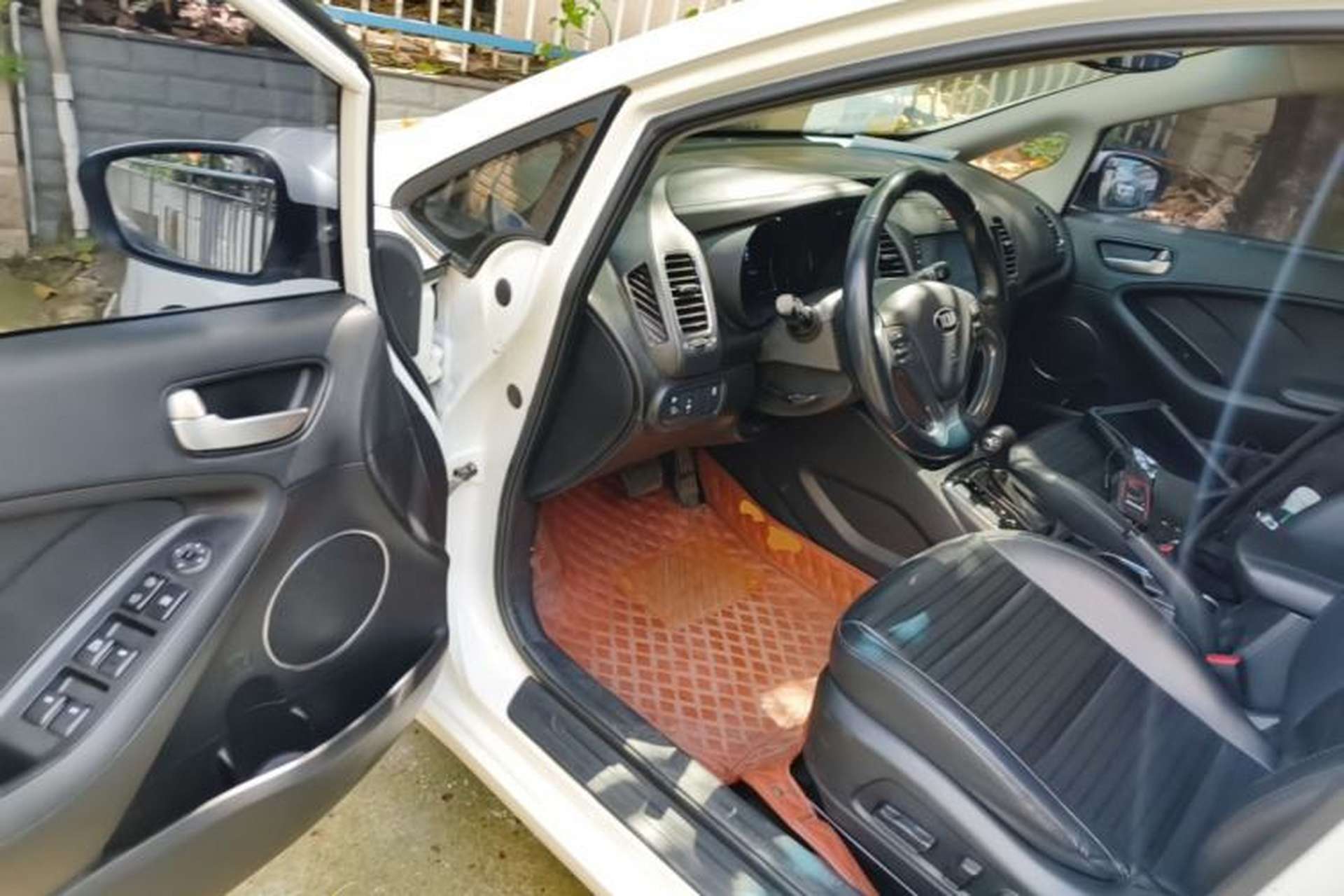 Used Kia K3 2017 1.6L Automatic 15th Anniversary Special Edition GLS Driver Seat
