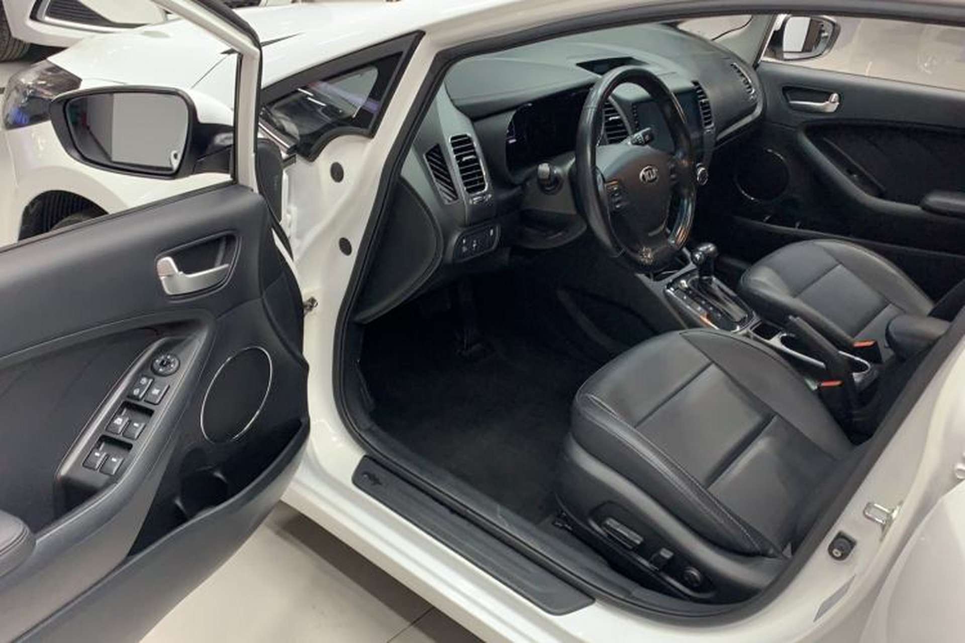 Used Kia K3 2017 1.6L Automatic 15th Anniversary Special Edition GLS Driver Seat