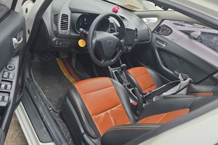 Used Kia K3 2017 1.6L Automatic 15th Anniversary Special Edition GLS Driver Seat