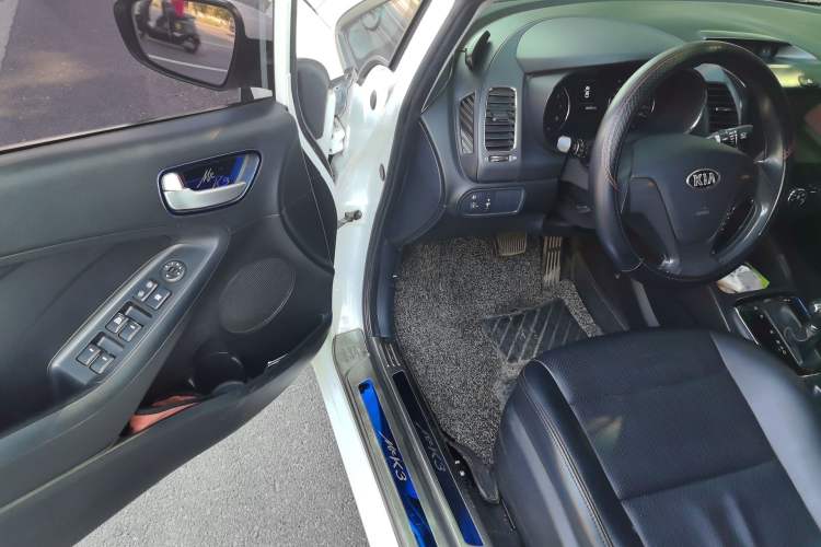 Used Kia K3 2017 1.6L Automatic 15th Anniversary Special Edition GLS Driver Seat