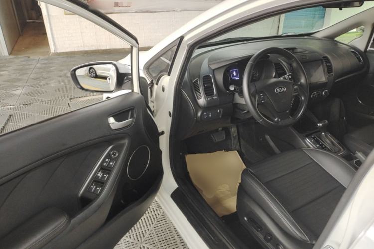 Used Kia K3 2017 1.6L Automatic 15th Anniversary Special Edition GLS Driver Seat