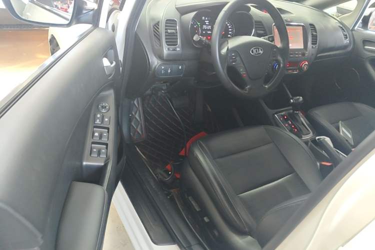 Used Kia K3 2017 1.6L Automatic 15th Anniversary Special Edition GLS Driver Seat