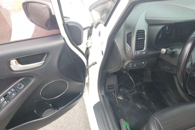 Used Kia K3 2017 1.6L Automatic 15th Anniversary Special Edition GLS Driver Seat