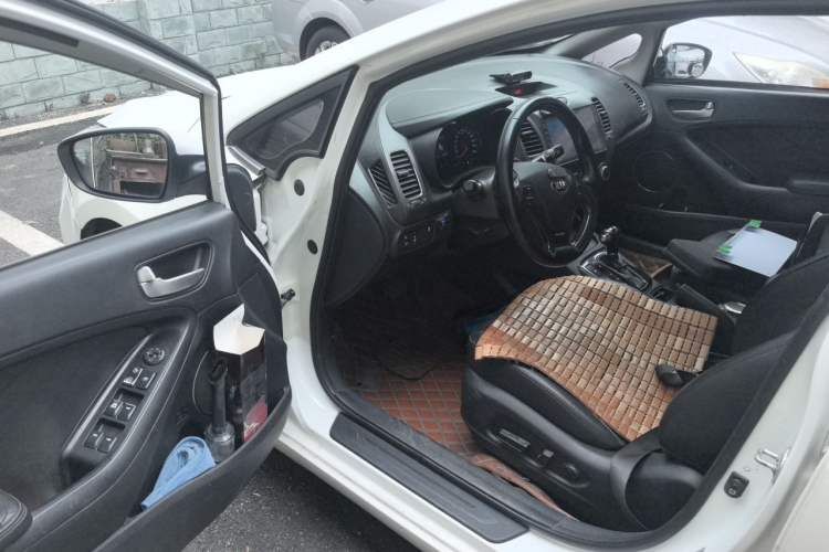 Used Kia K3 2017 1.6L Automatic 15th Anniversary Special Edition GLS Driver Seat