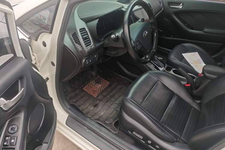 Used Kia K3 2017 1.6L Automatic 15th Anniversary Special Edition GLS Driver Seat