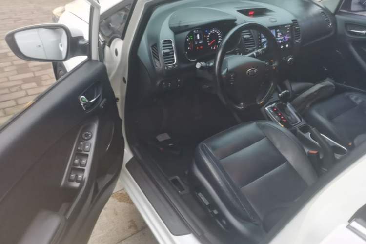 Used Kia K3 2017 1.6L Automatic 15th Anniversary Special Edition GLS Driver Seat