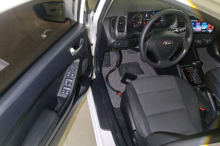 Used Kia K3 2017 1.6L Automatic 15th Anniversary Special Edition GLS Driver Seat