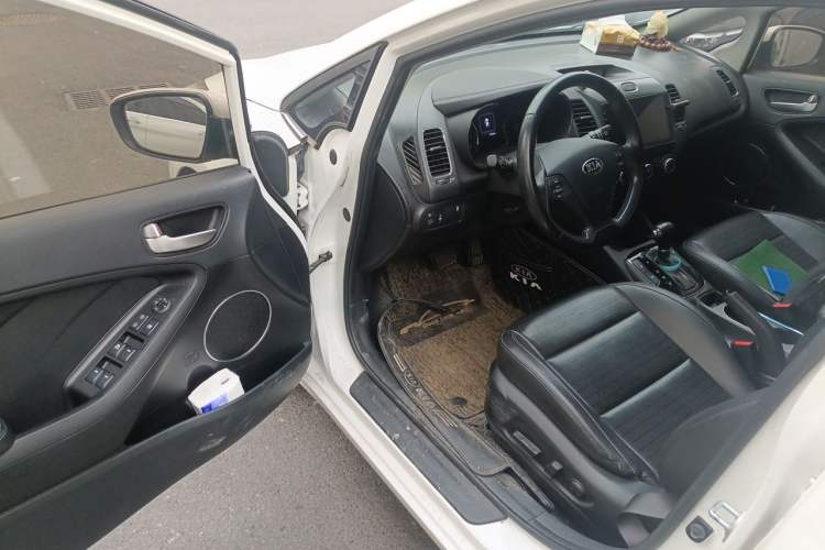 Used Kia K3 2017 1.6L Automatic 15th Anniversary Special Edition GLS Driver Seat