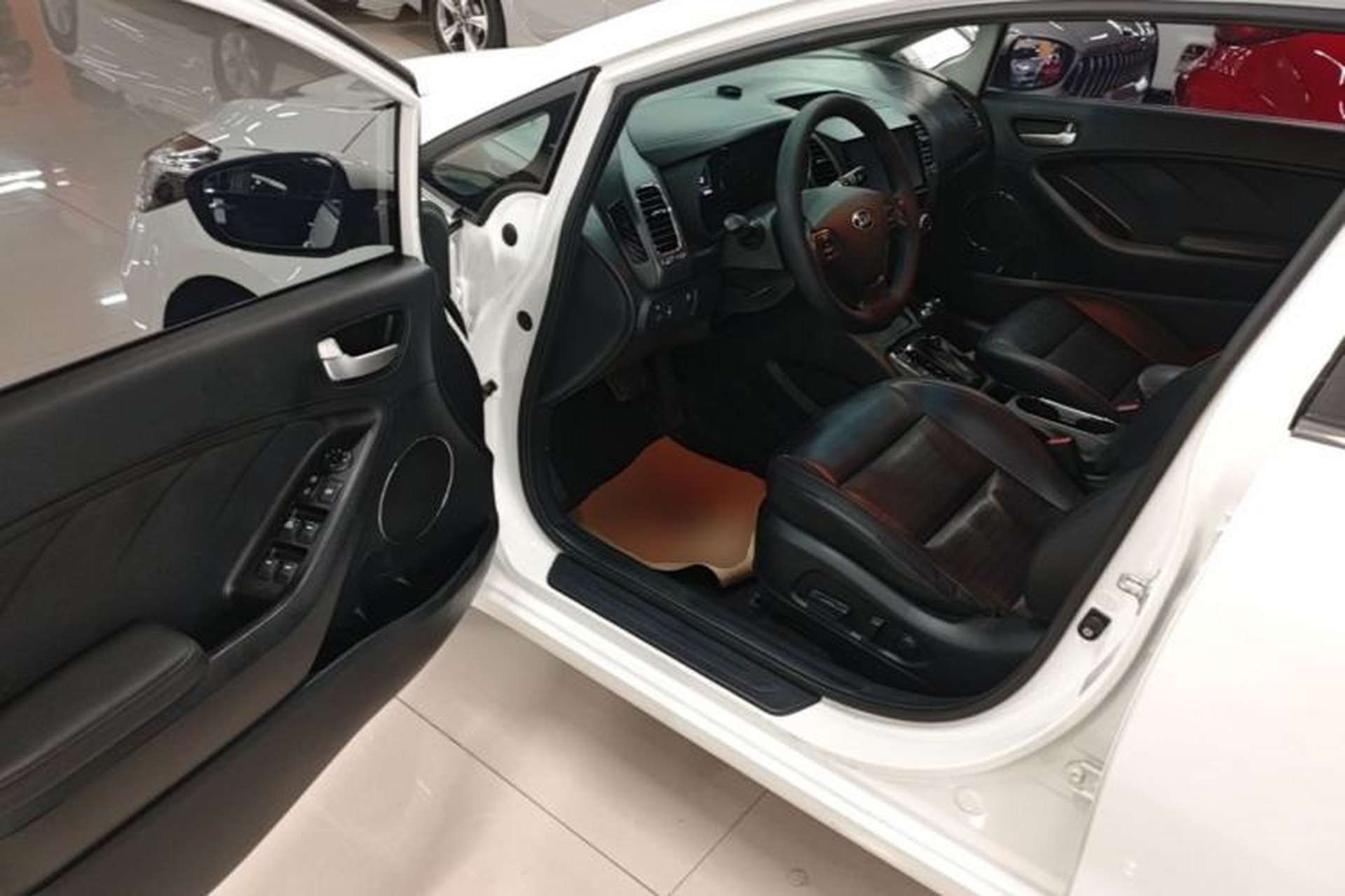 Used Kia K3 2017 1.6L Automatic 15th Anniversary Special Edition GLS Driver Seat