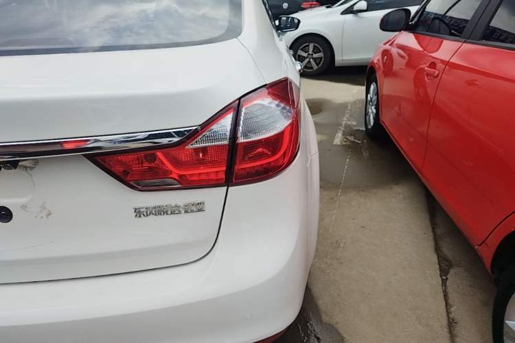 Used Kia K3 2017 1.6L Automatic 15th Anniversary Special Edition GLS Exterior 3