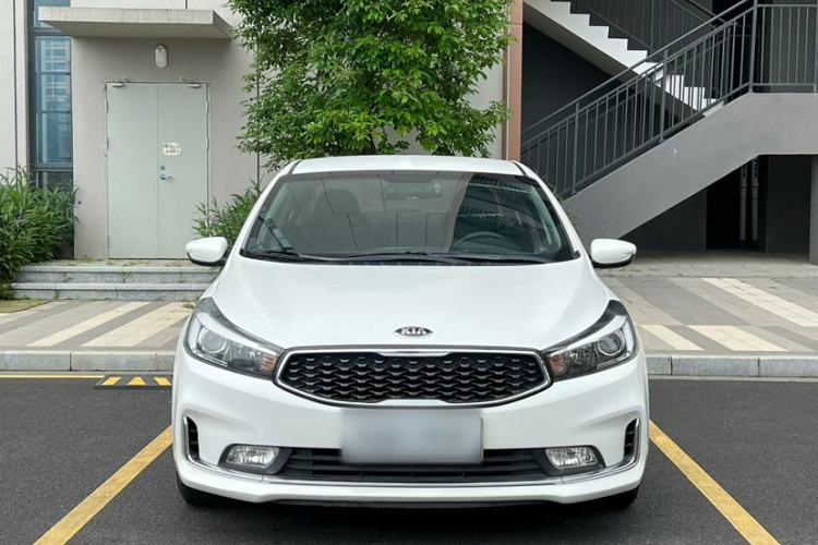 Used Kia K3 2017 1.6L Automatic 15th Anniversary Special Edition GLS Exterior 5