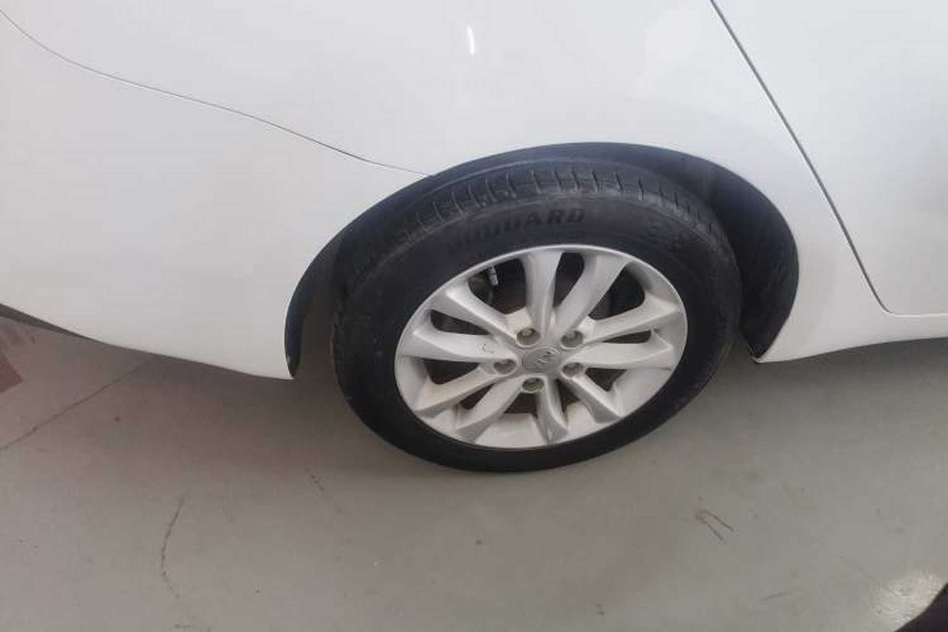 Used Kia K3 2017 1.6L Automatic 15th Anniversary Special Edition GLS Exterior 5