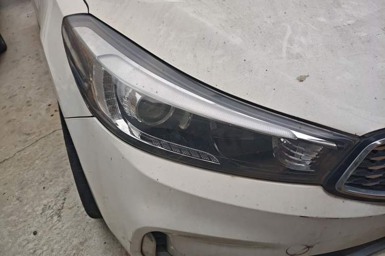 Used Kia K3 2017 1.6L Automatic 15th Anniversary Special Edition GLS Exterior 6