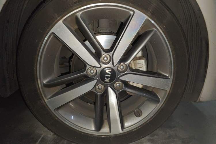 Used Kia K3 2017 1.6L Automatic 15th Anniversary Special Edition GLS Exterior 7