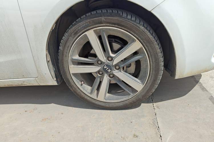 Used Kia K3 2017 1.6L Automatic 15th Anniversary Special Edition GLS Exterior 7
