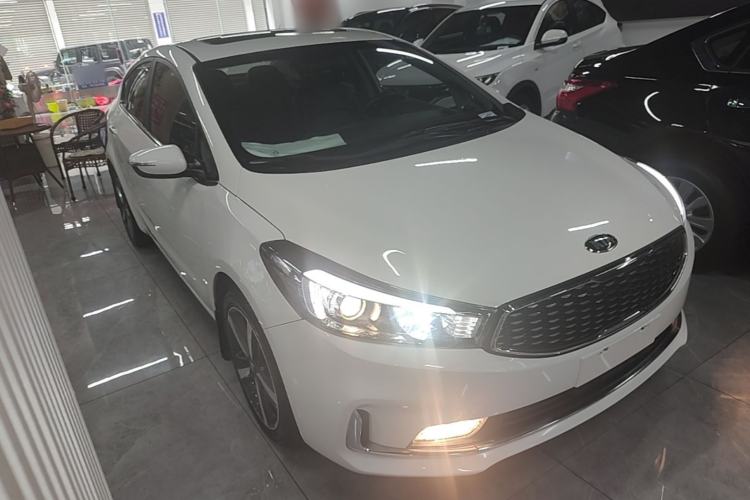 Used Kia K3 2017 1.6L Automatic 15th Anniversary Special Edition GLS Front Right 45 Deg