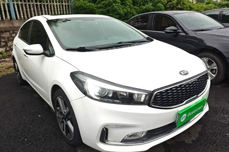 Used Kia K3 2017 1.6L Automatic 15th Anniversary Special Edition GLS Front Right 45 Deg