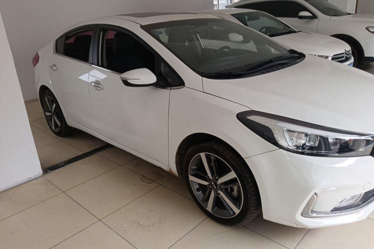 Used Kia K3 2017 1.6L Automatic 15th Anniversary Special Edition GLS Front Right 45 Deg