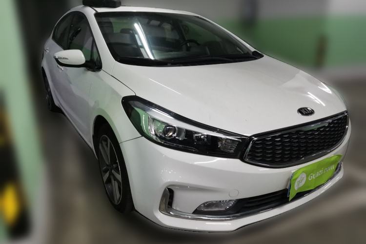 Used Kia K3 2017 1.6L Automatic 15th Anniversary Special Edition GLS Front Right 45 Deg