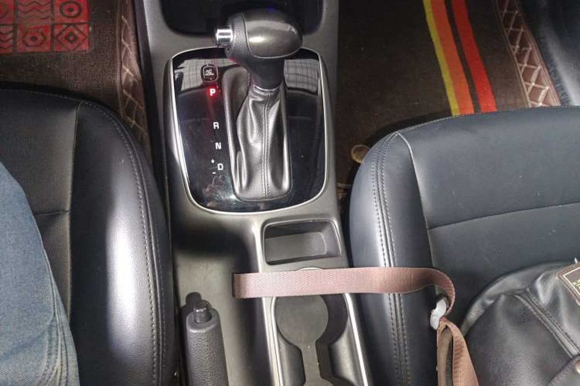 Used Kia K3 2017 1.6L Automatic 15th Anniversary Special Edition GLS Gear Lever