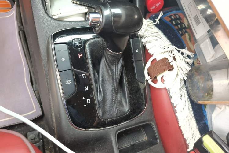 Used Kia K3 2017 1.6L Automatic 15th Anniversary Special Edition GLS Gear Lever
