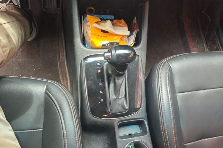 Used Kia K3 2017 1.6L Automatic 15th Anniversary Special Edition GLS Gear Lever