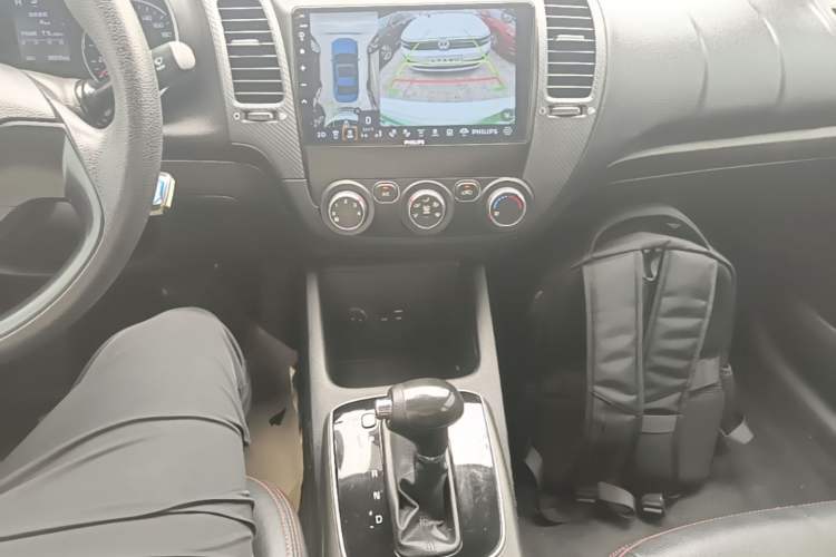 Used Kia K3 2017 1.6L Automatic 15th Anniversary Special Edition GLS Gear Lever