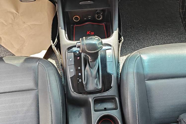 Used Kia K3 2017 1.6L Automatic 15th Anniversary Special Edition GLS Gear Lever