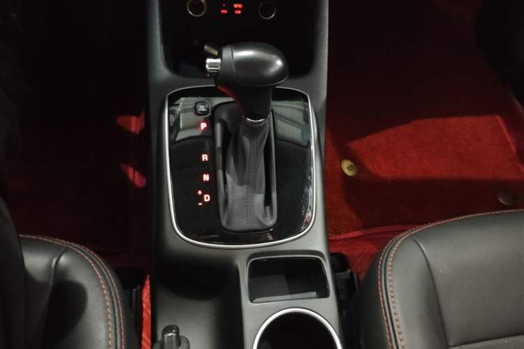 Used Kia K3 2017 1.6L Automatic 15th Anniversary Special Edition GLS Gear Lever
