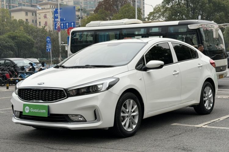 Used Kia K3 2017 1.6L Automatic 15th Anniversary Special Edition GLS Guazi used car, China used car export, Used car for sale, Used cars, Cheapest cars for sale
