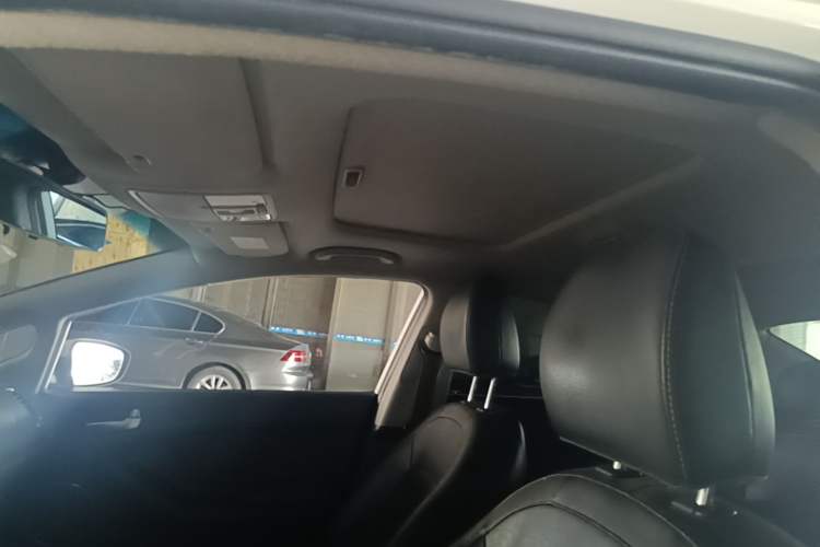 Used Kia K3 2017 1.6L Automatic 15th Anniversary Special Edition GLS Headliner